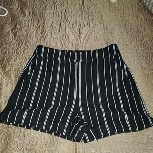 Forever 21 black and white shorts